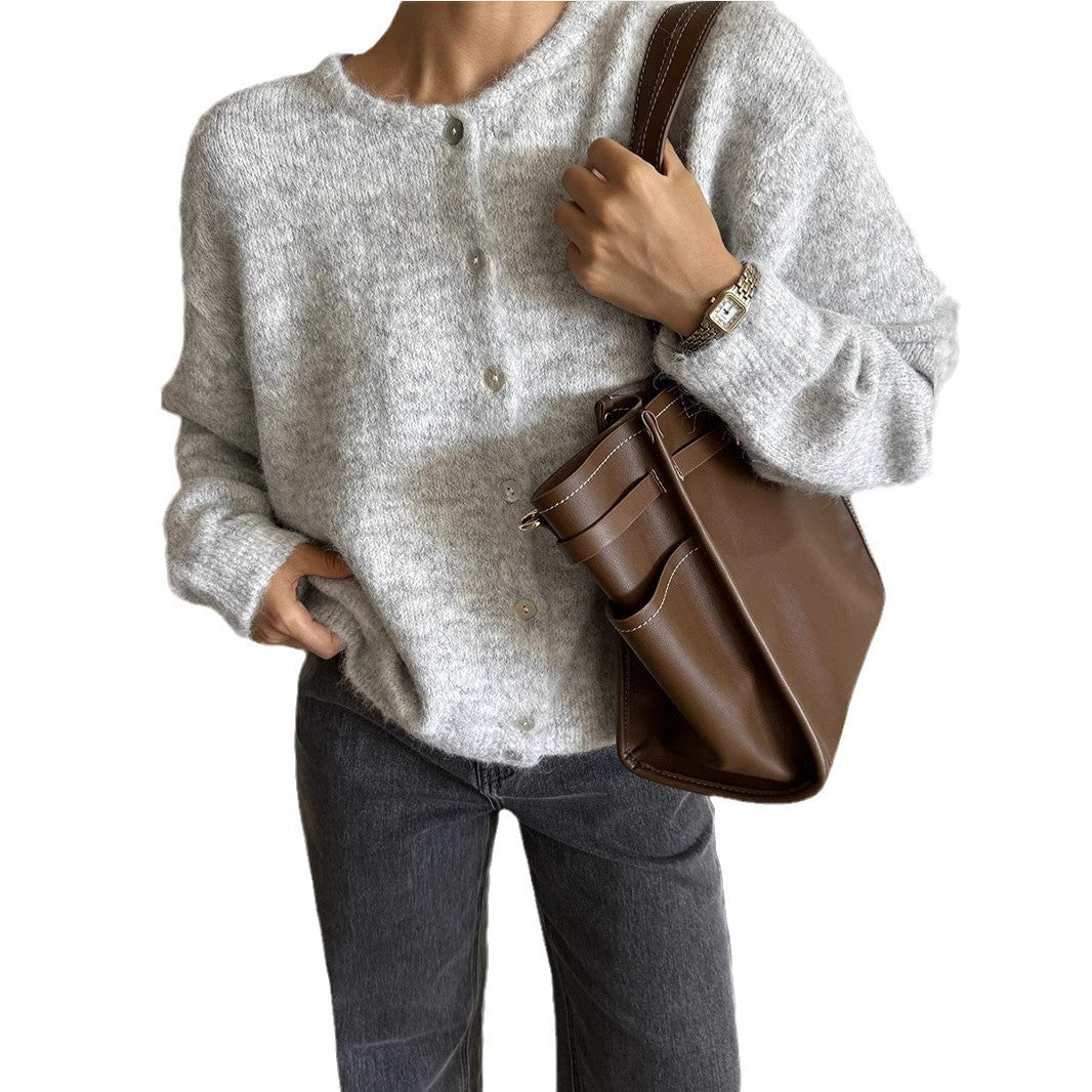 Cardigan Damen grau oversized mit Knopfdetails - 5 - Atelier-Zofia