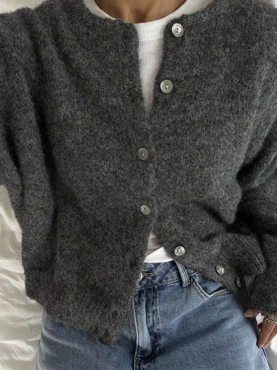Cardigan Damen grau oversized mit Knopfdetails - 10 - Atelier-Zofia