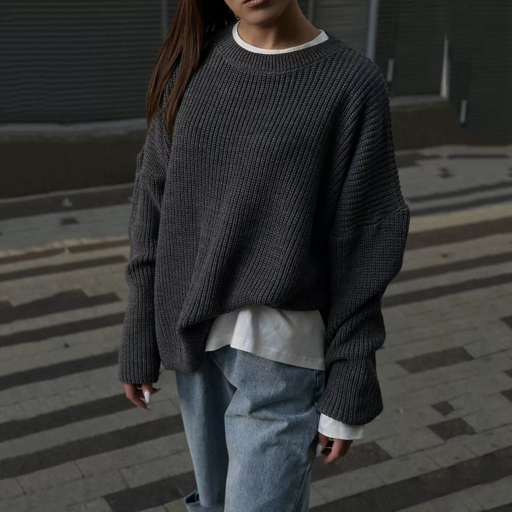Pullover Damen beige weit mit Rundhalsausschnitt - 10 - Atelier-Zofia