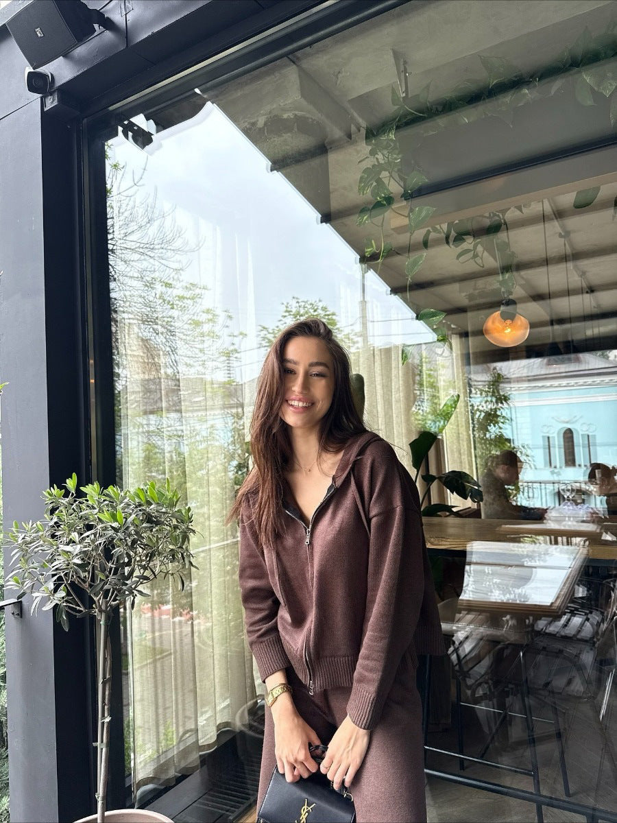 Outfit Damen weiß locker geschnitten mit Kapuze - 9 - Atelier-Zofia