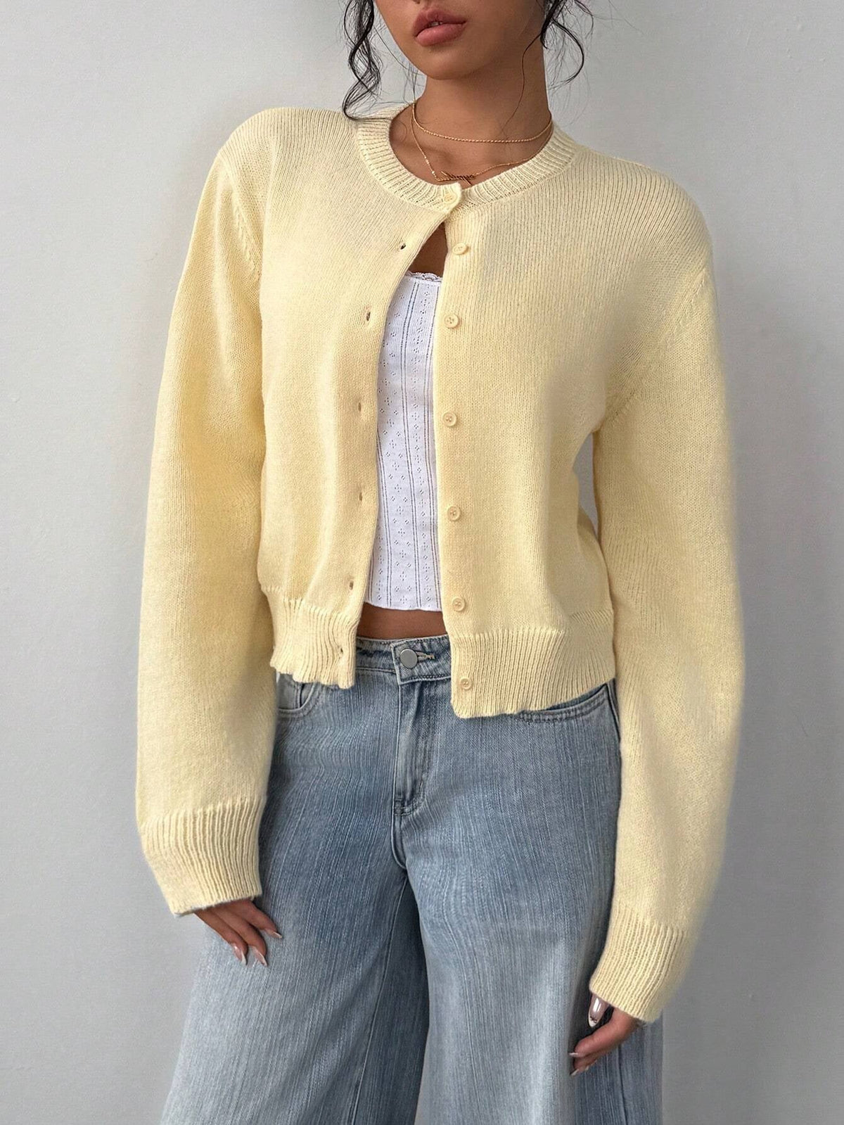 Cardigan Damen schwarz tailliert mit Rundhalsausschnitt - 6 - Atelier-Zofia