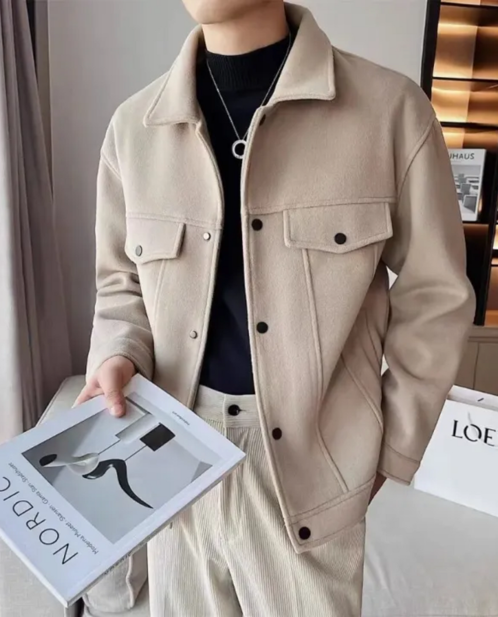 Jacke Herren beige tailliert mit Druckknöpfen und Brusttaschen - 3 - Atelier-Zofia