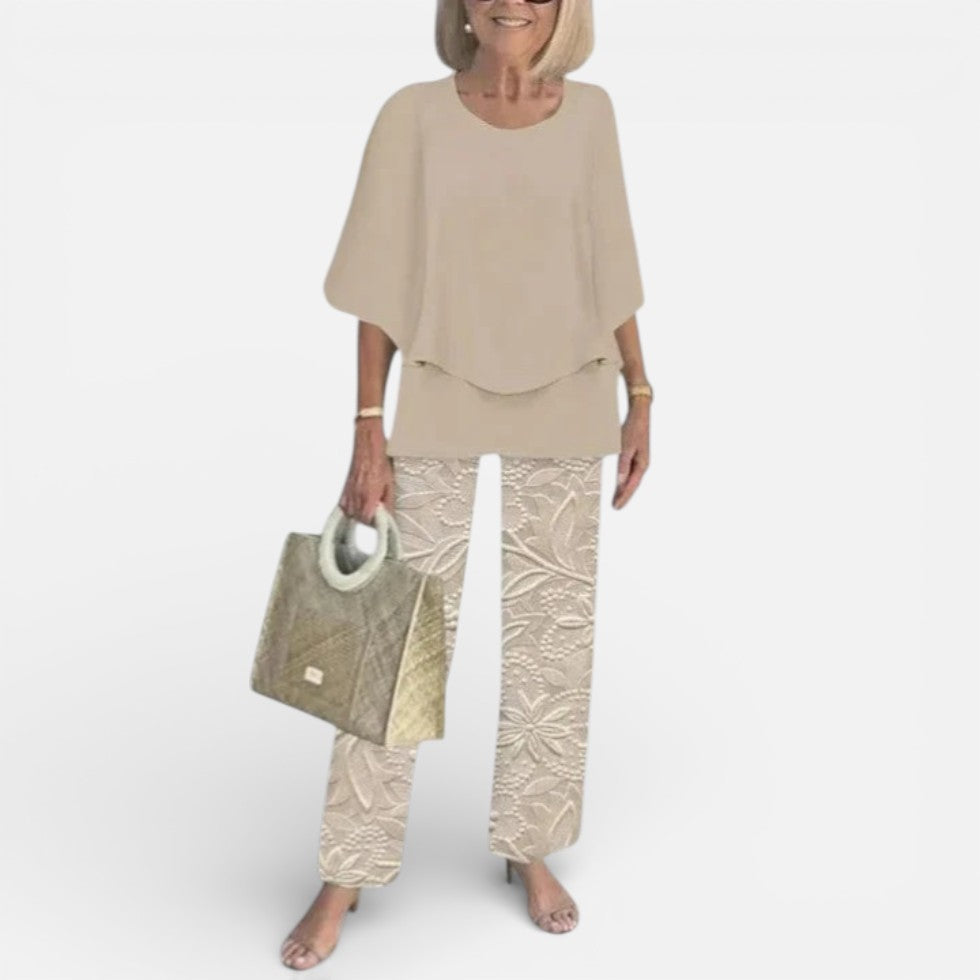 Outfit Damen schwarz figurbetont mit floralem Design - 4 - Atelier-Zofia