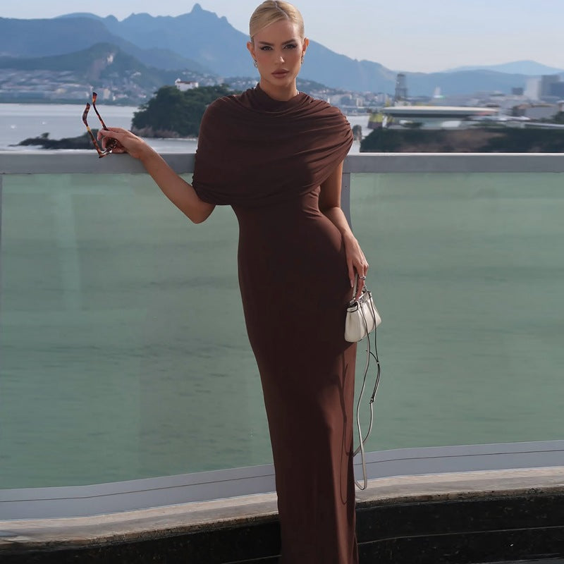 Maxikleid Damen braun figurbetont mit Stehkragen und Drapierung - 1 - Atelier-Zofia