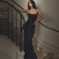 Maxikleid Damen schwarz figurbetont mit Herz-Ausschnitt - 1 - Atelier-Zofia