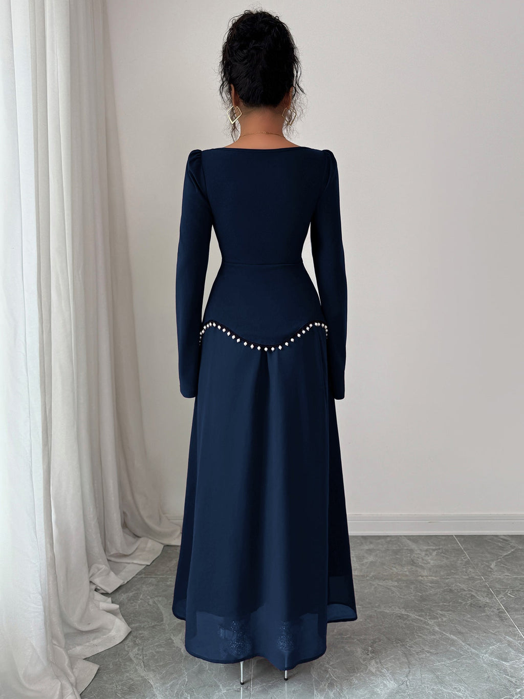 Maxikleid Damen burgunderrot figurbetont mit weitem Saum - 8 - Atelier-Zofia