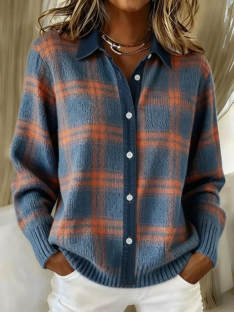 Cardigan Damen rot lässig mit Karomuster und Knopfdetail - 1 - Atelier-Zofia