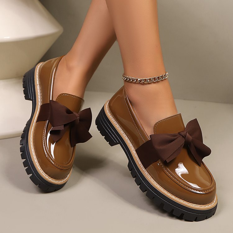 Loafers Damen braun figurbetont mit Schleife und chunky Sohle - 1 - Atelier-Zofia