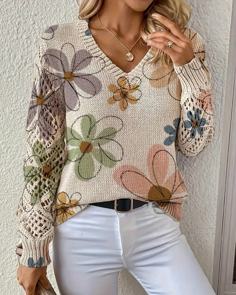 Pullover Damen beige figurbetont mit V-Ausschnitt und Blumenmuster - 2 - Atelier-Zofia