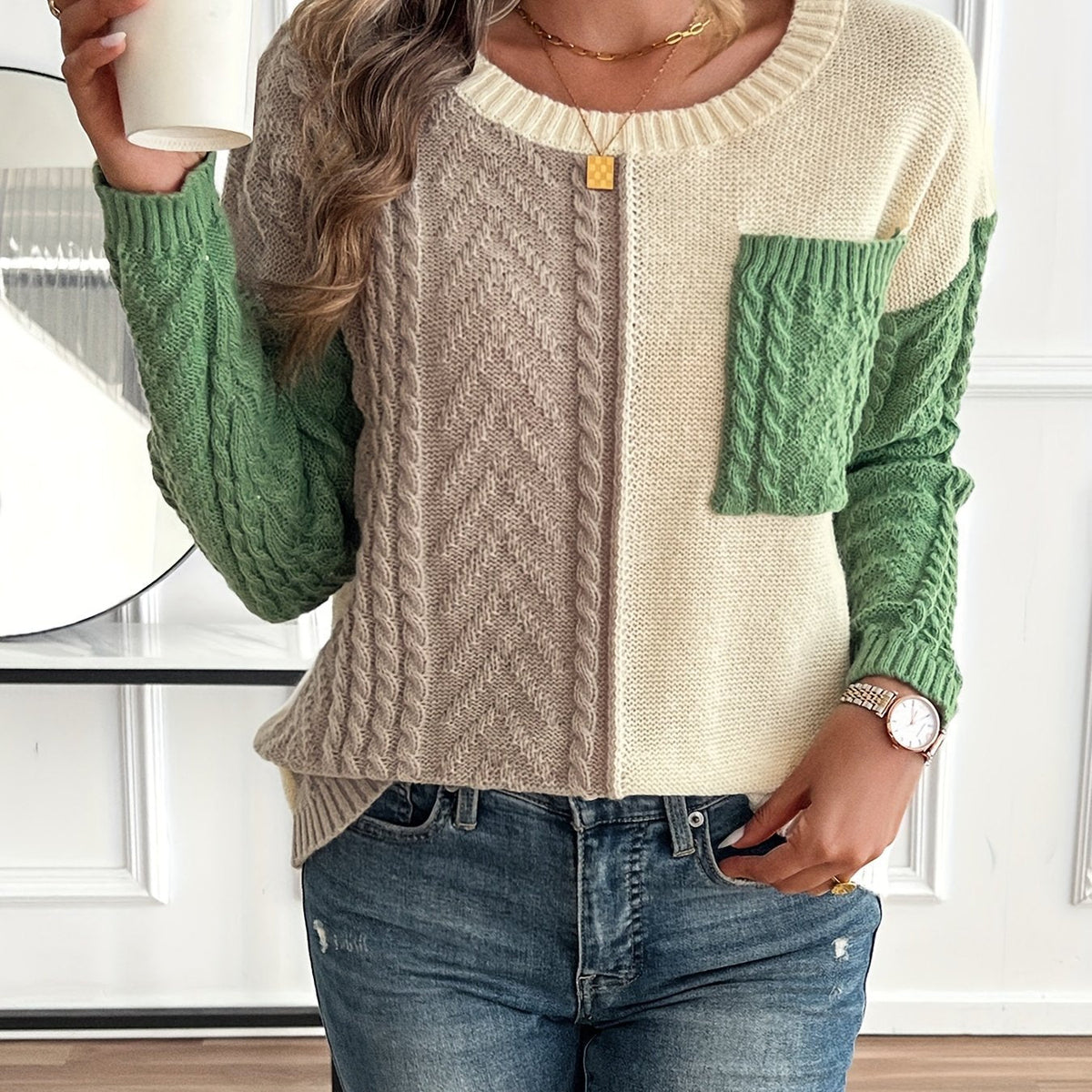 Pullover Damen grün-beige mit Zopfmuster und lockerer Passform - 1 - Atelier-Zofia