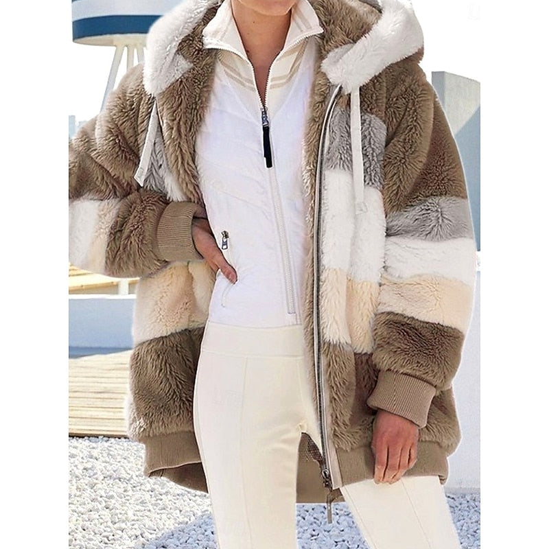 Damen Jacke grün oversized mit Kapuze und Reißverschluss - 2 - Atelier-Zofia