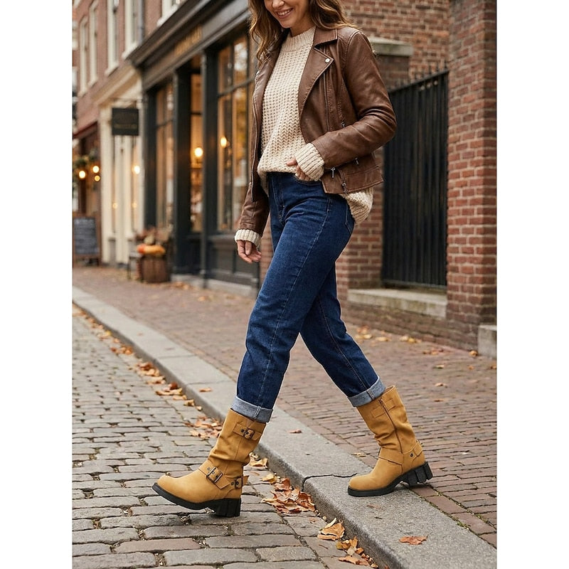 Bikerstiefel Damen schwarz figurbetont mit Gürtelschnalle - 7 - Atelier-Zofia