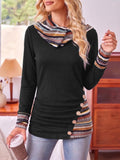 Pullover Damen schwarz figurbetont mit Kapuze und Knöpfen - 2 - Atelier-Zofia