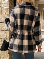 Jacke Damen schwarz-beige mit tailliertem Schnitt und Kapuze - 3 - Atelier-Zofia