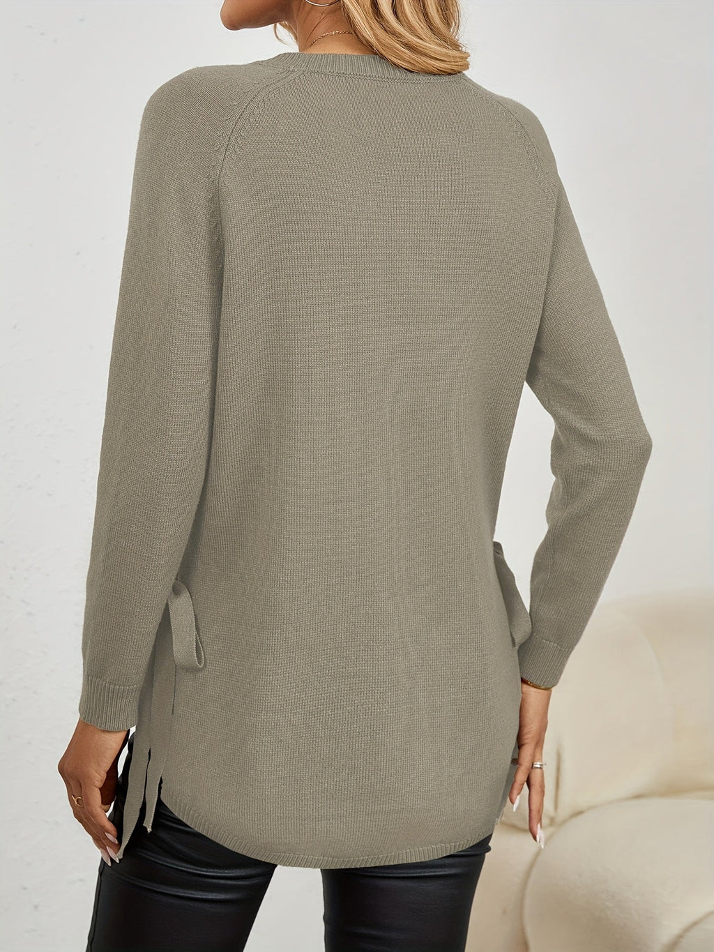 Pullover Damen dunkelrot mit seitlichen Bändern und langen Ärmeln - 9 - Atelier-Zofia