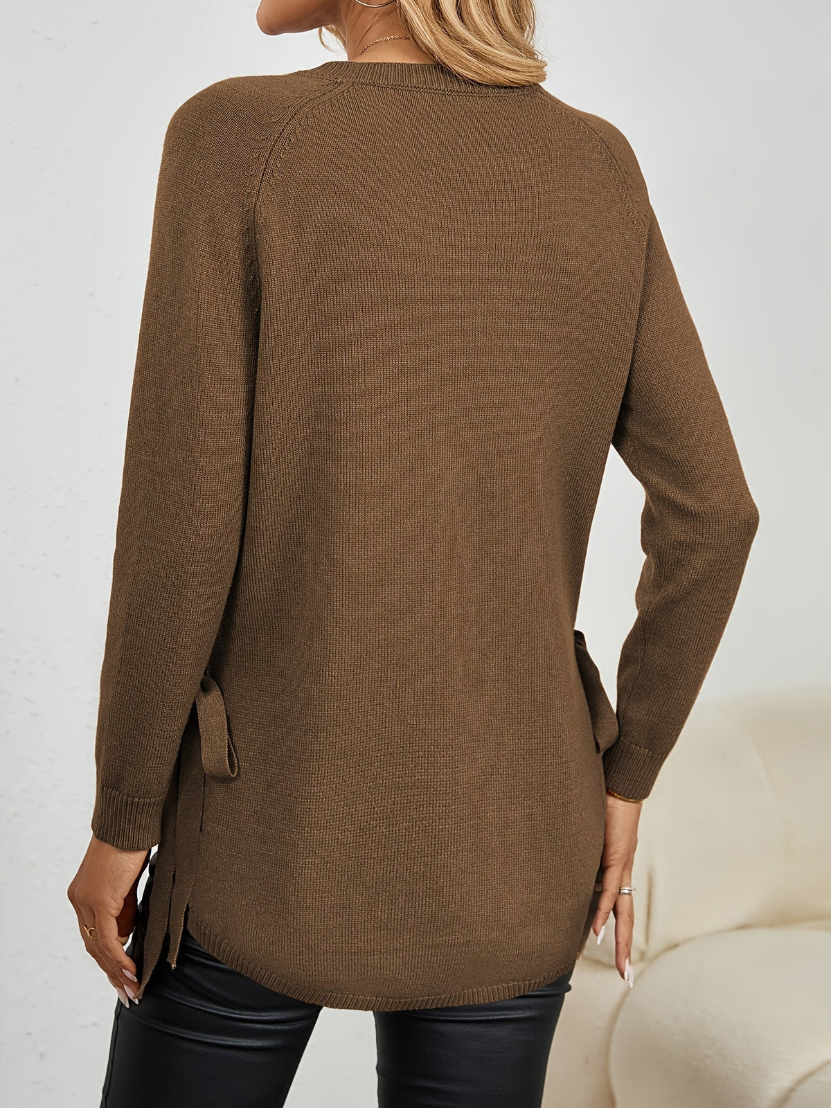 Pullover Damen dunkelrot mit seitlichen Bändern und langen Ärmeln - 14 - Atelier-Zofia