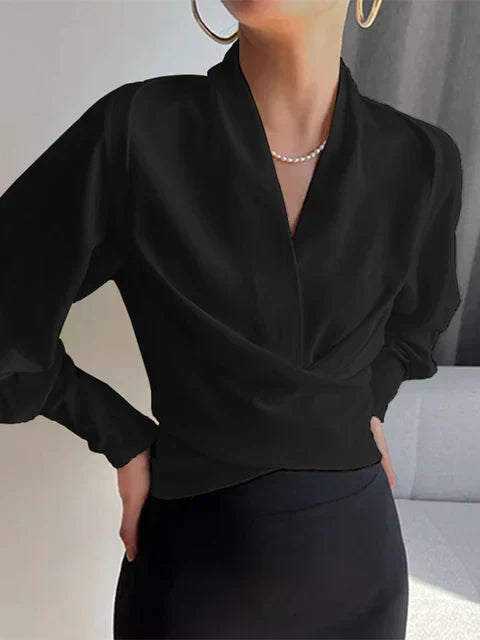 Bluse Damen schwarz tailliert mit V-Ausschnitt und Puffärmeln - 3 - Atelier-Zofia