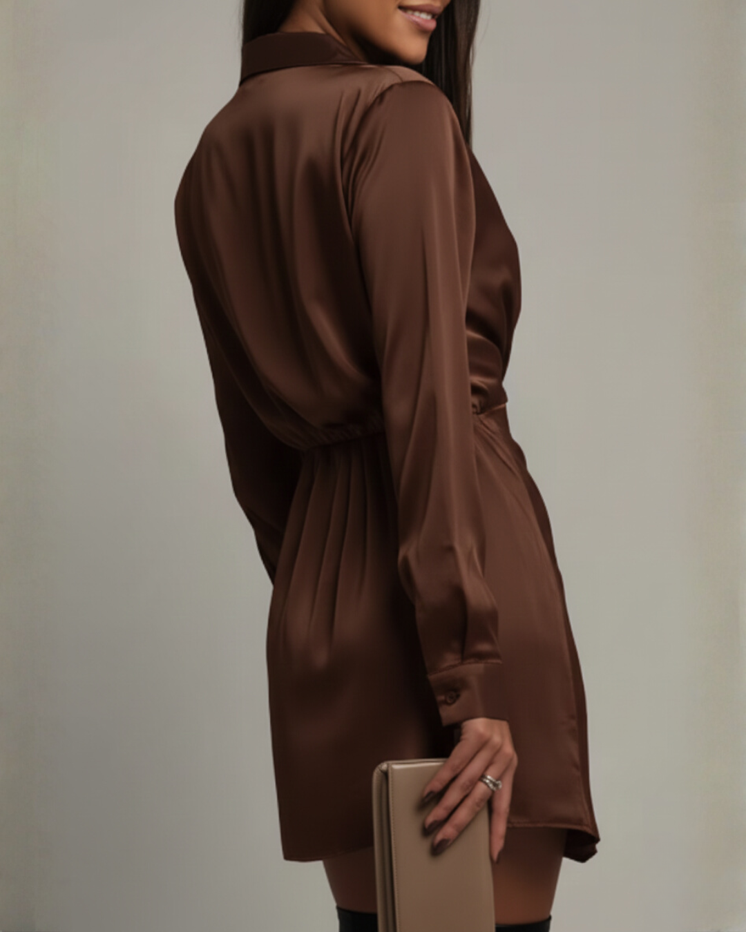Kleid Damen schokoladenbraun figurbetont mit V-Ausschnitt und langen Ärmeln - 4 - Atelier-Zofia