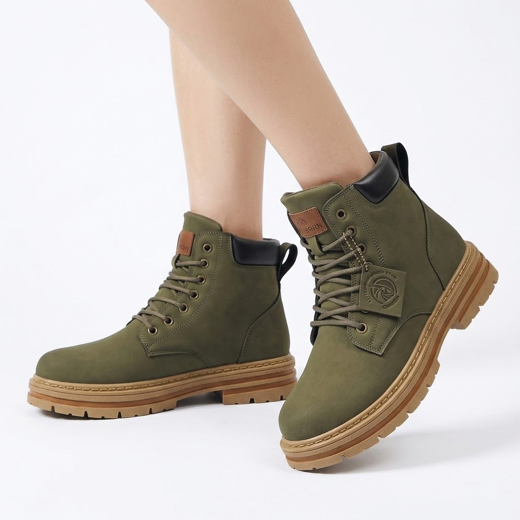 Boots Herren olivgrün mit stabiler Sohle und Schnürung - 1 - Atelier-Zofia