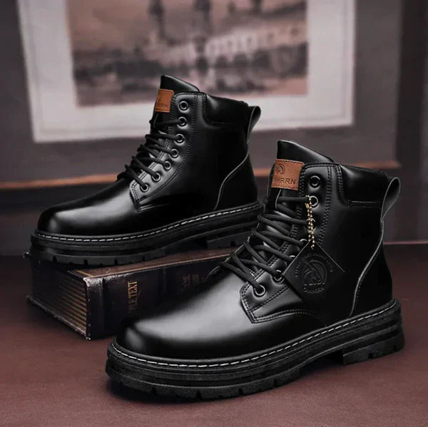 Boots Herren olivgrün mit stabiler Sohle und Schnürung - 6 - Atelier-Zofia