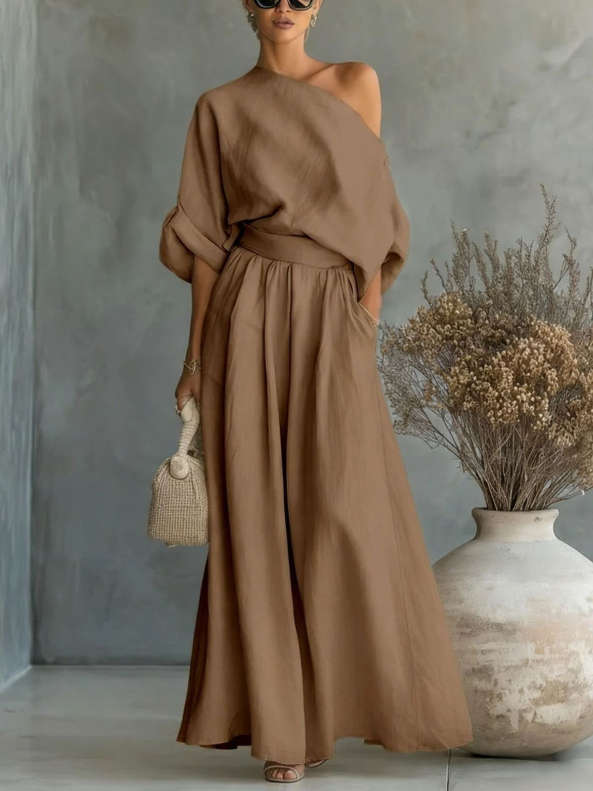 Maxikleid Damen schwarz figurbetont mit schulterfreiem Design - 4 - Atelier-Zofia