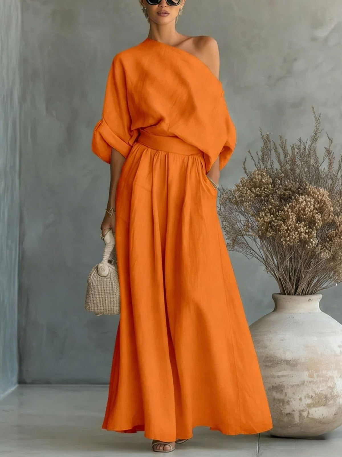 Maxikleid Damen schwarz figurbetont mit schulterfreiem Design - 5 - Atelier-Zofia