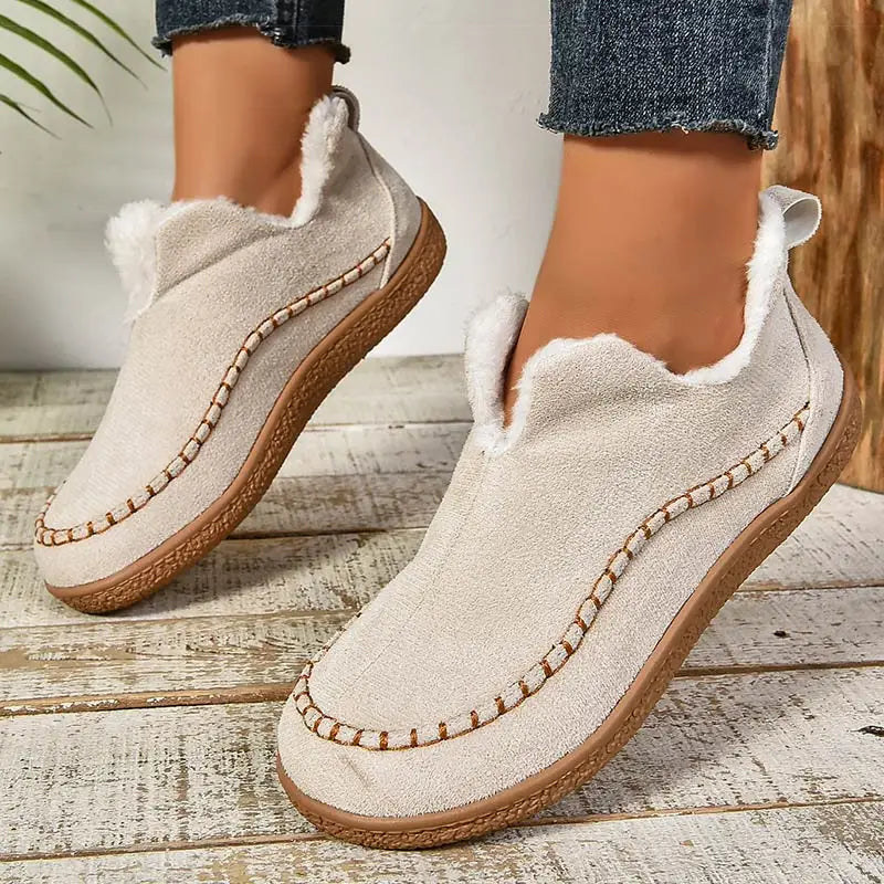 Schuhe Damen beige bequem mit flauschigem Innenfutter - 1 - Atelier-Zofia