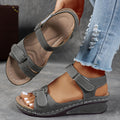 Sandalen Damen grau mit verstellbarem Riemen und Komfort-Fußbett - 1 - Atelier-Zofia