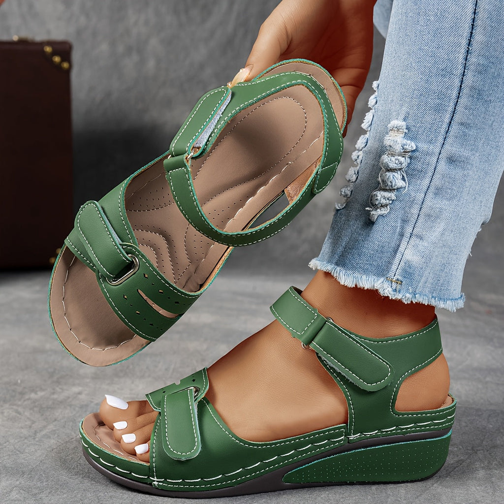 Sandalen Damen grau mit verstellbarem Riemen und Komfort-Fußbett - 3 - Atelier-Zofia
