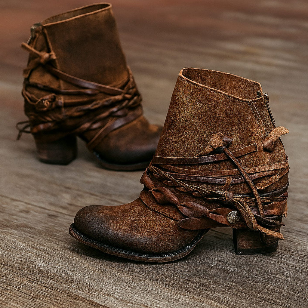 Stiefeletten Damen braun figurbetont mit geflochtenem Design - 2 - Atelier-Zofia