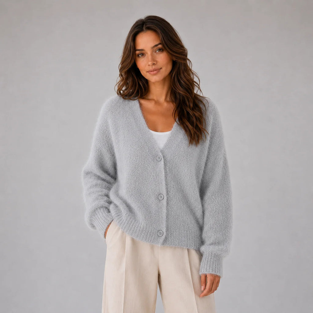 Cardigan Damen grau weit mit V-Ausschnitt und Knopfleiste - 3 - Atelier-Zofia