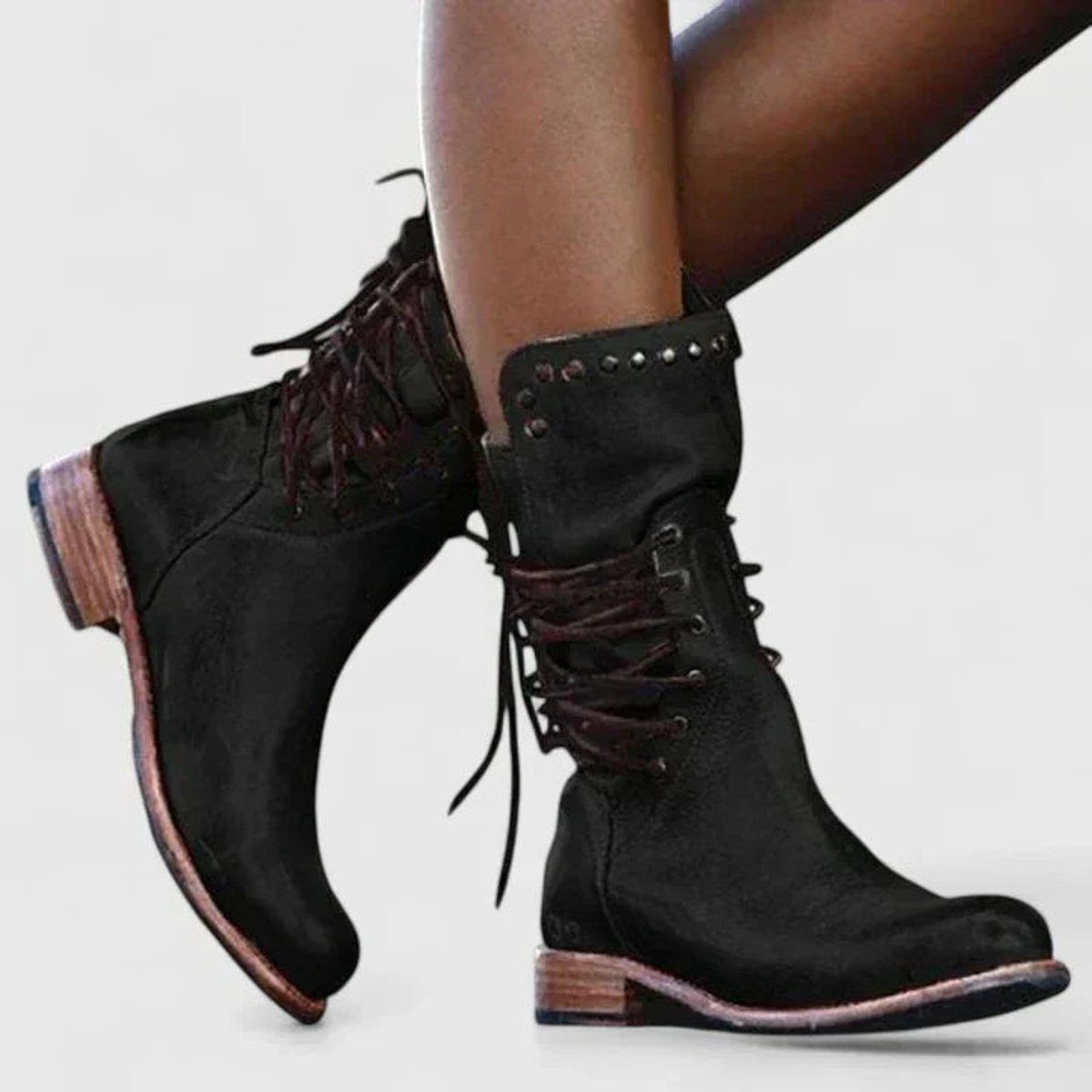 Stiefel Damen schwarz figurbetont mit Nieten und Schnürung - 3 - Atelier-Zofia