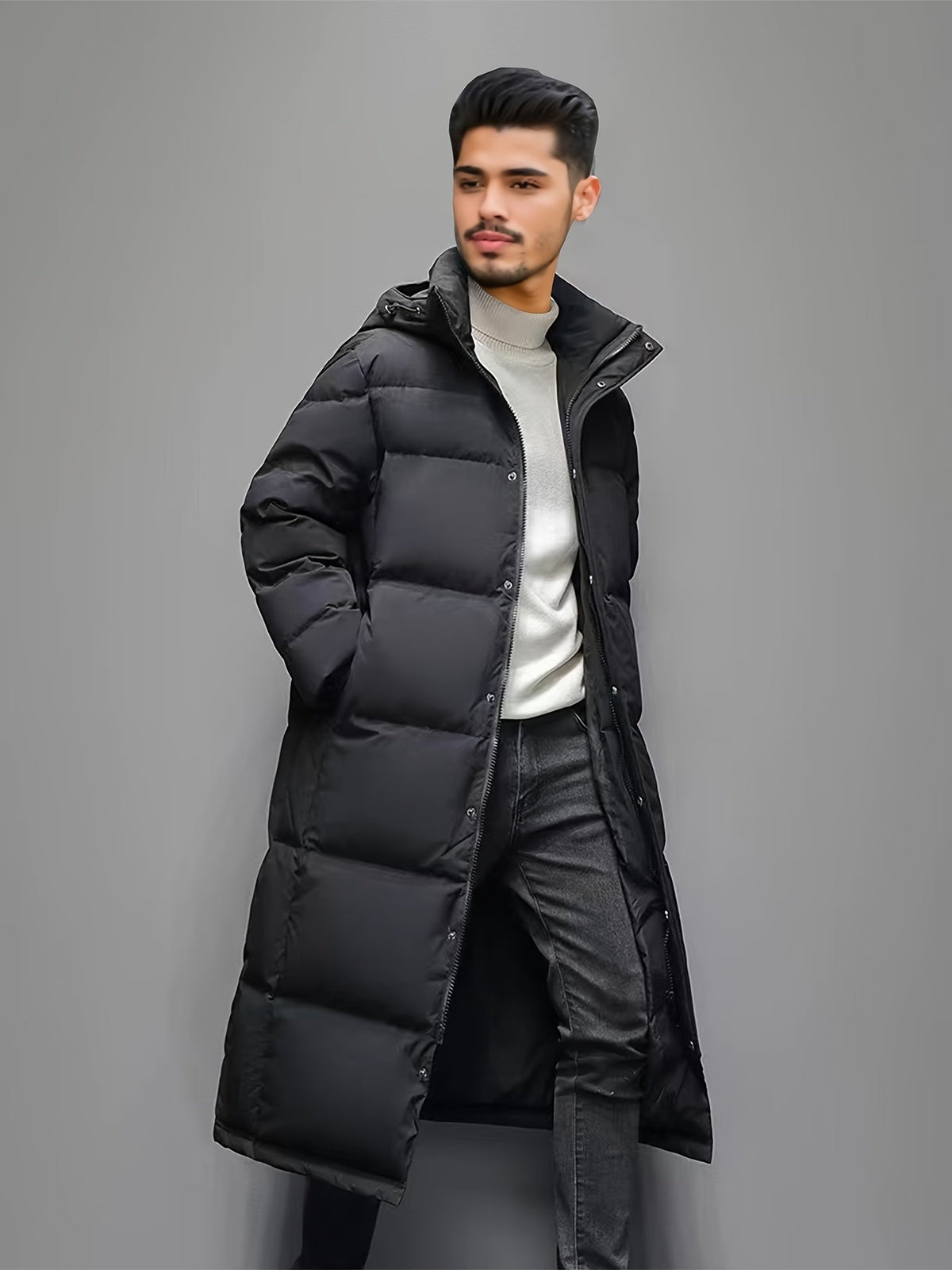 Wintermantel Herren schwarz lang mit Kapuze und figurbetonter Passform - 2 - Atelier-Zofia