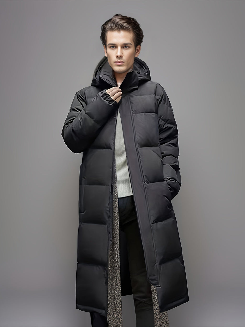 Wintermantel Herren schwarz lang mit Kapuze und figurbetonter Passform - 5 - Atelier-Zofia