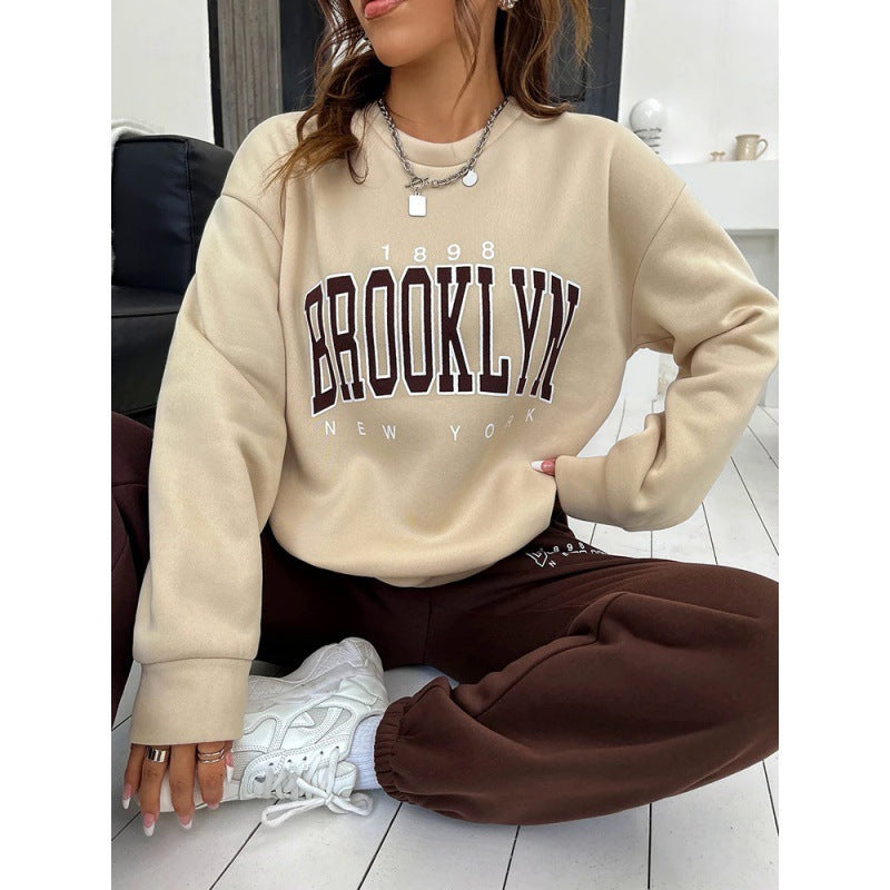Sweatshirt Damen weiß lässig mit Brooklyn-Print - 9 - Atelier-Zofia
