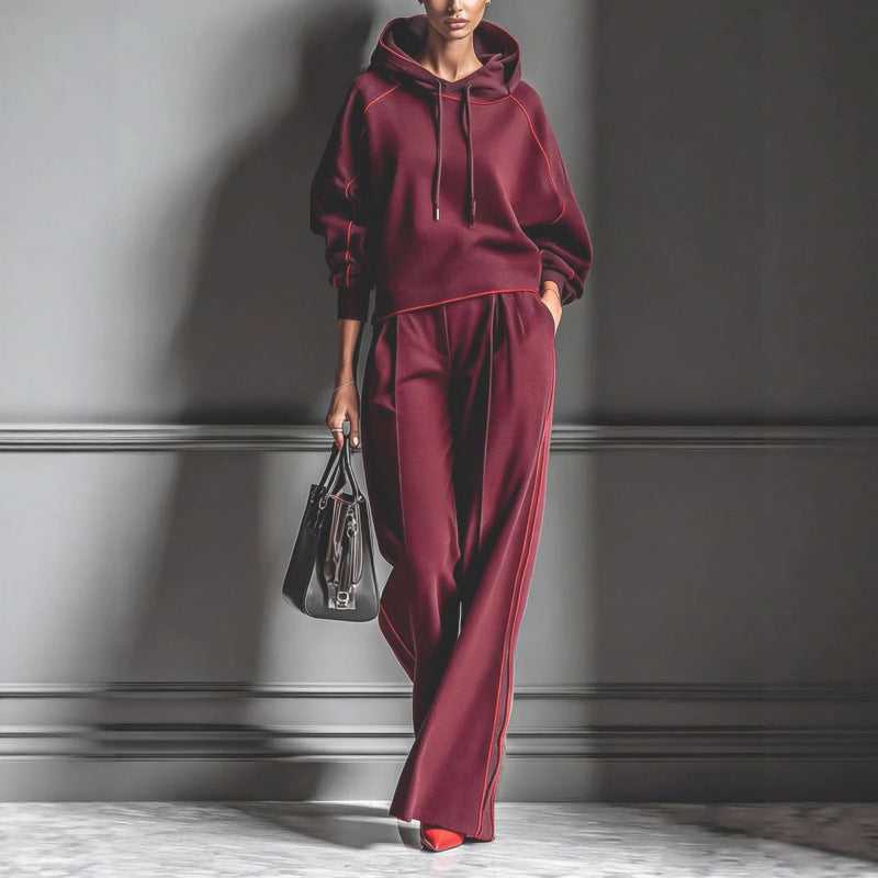 Outfit Damen blau weit geschnitten mit Kapuze und roten Akzenten - 9 - Atelier-Zofia