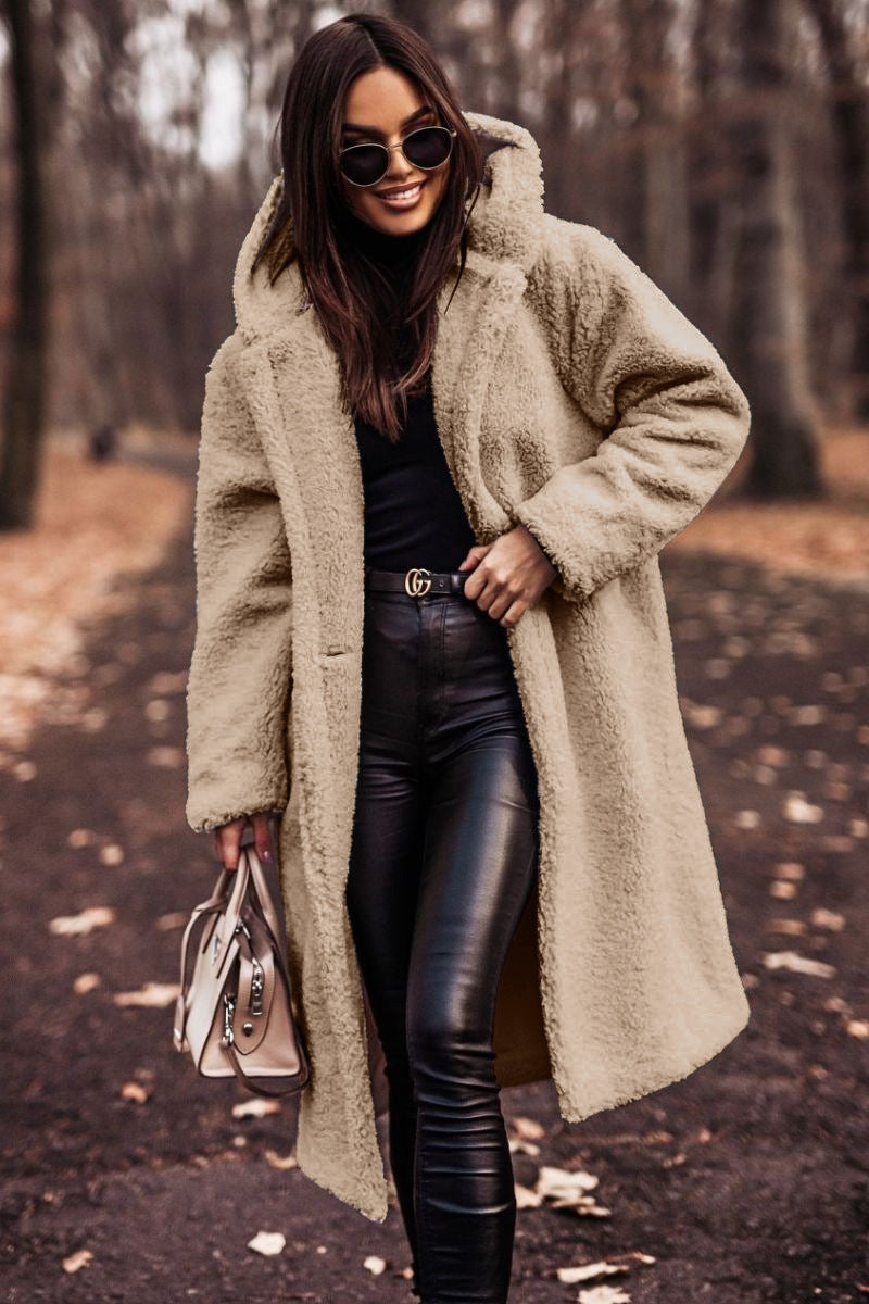 Damen Mantel beige lässiger Schnitt mit Kapuze - 3 - Atelier-Zofia
