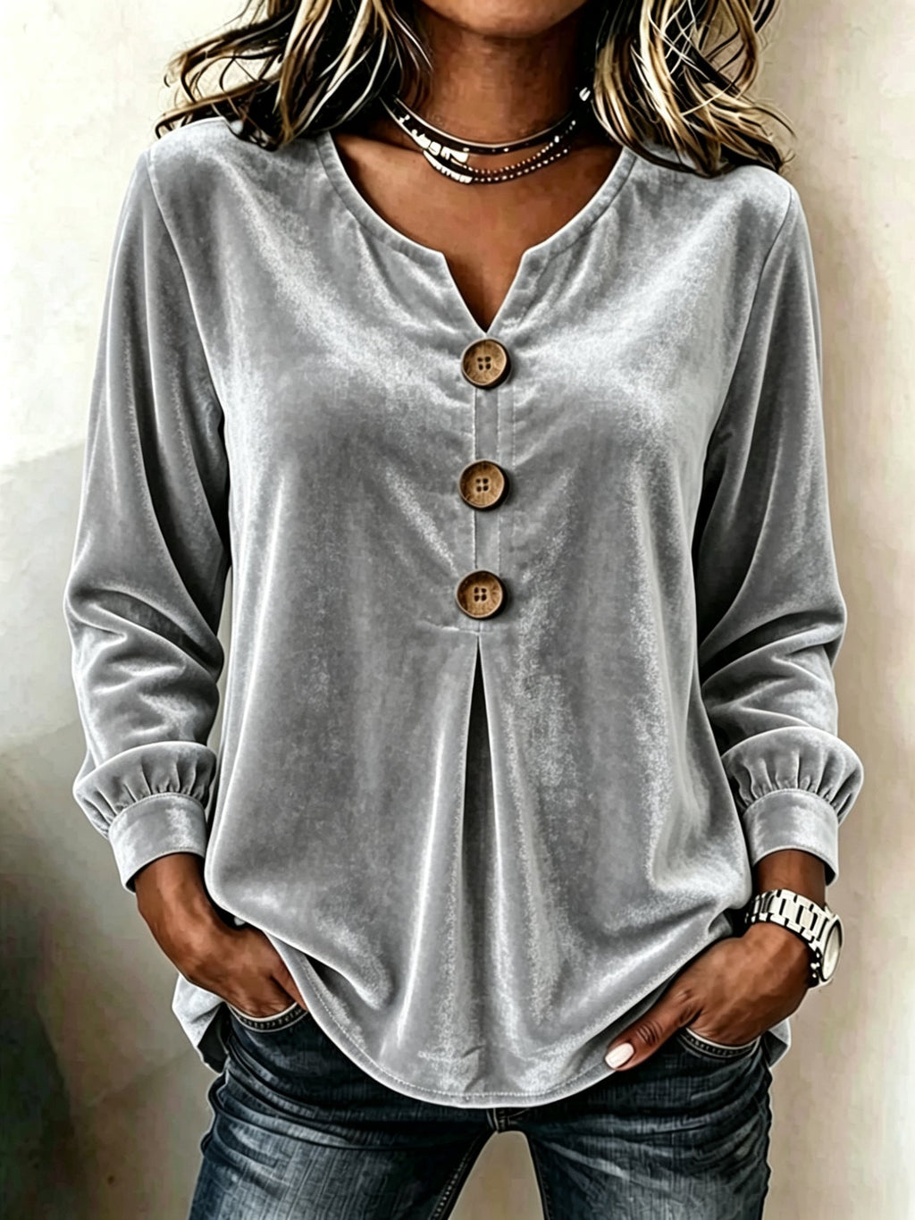 Bluse Damen creme locker mit V-Ausschnitt und Knopfdetails - 5 - Atelier-Zofia