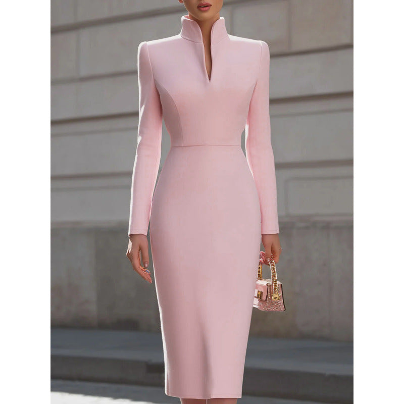 Kleid Damen beige figurbetont mit Stehkragen und langen Ärmeln - 6 - Atelier-Zofia
