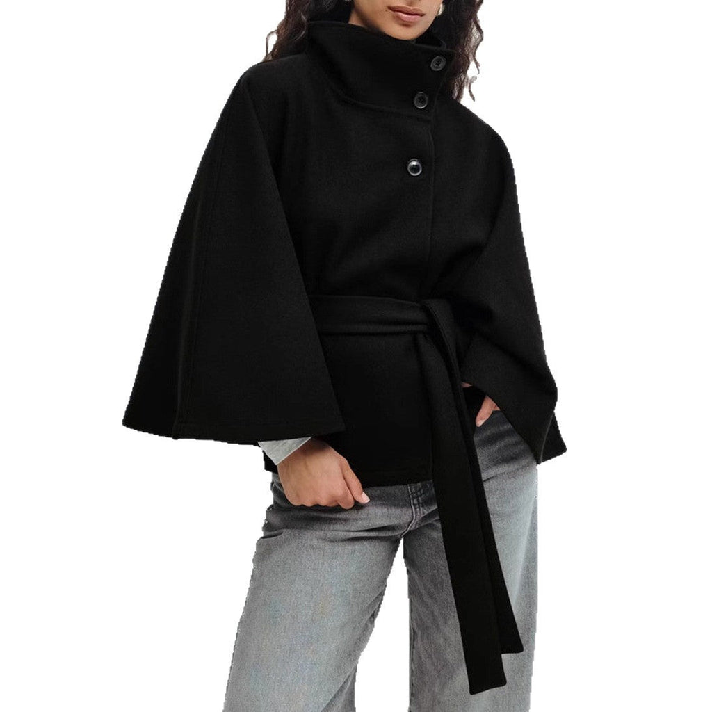 Jacke Damen schwarz tailliert mit hohem Stehkragen und Gürtel - 6 - Atelier-Zofia
