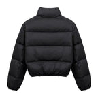 Daunenjacke Damen schwarz kurz geschnitten mit Stehkragen - 3 - Atelier-Zofia