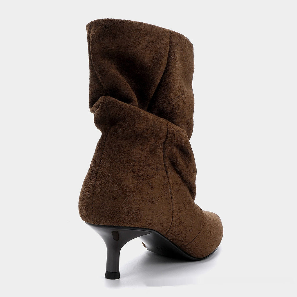 Damen Stiefel im Slouchy-Stil mit Spitzem Zeh - 4 - Atelier-Zofia