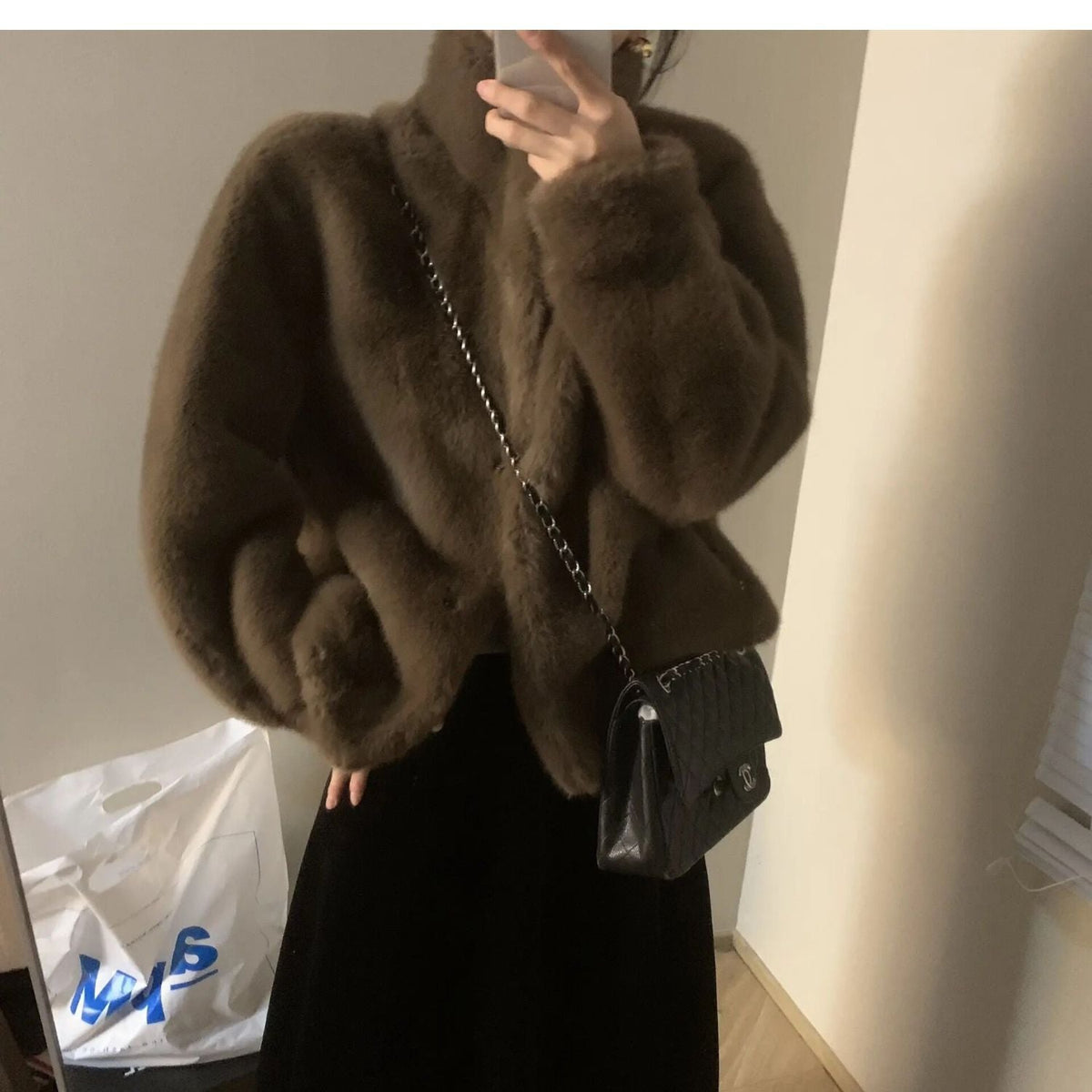 Kuschelige Damenjacke mit hohem Kragen - 4 - Atelier-Zofia
