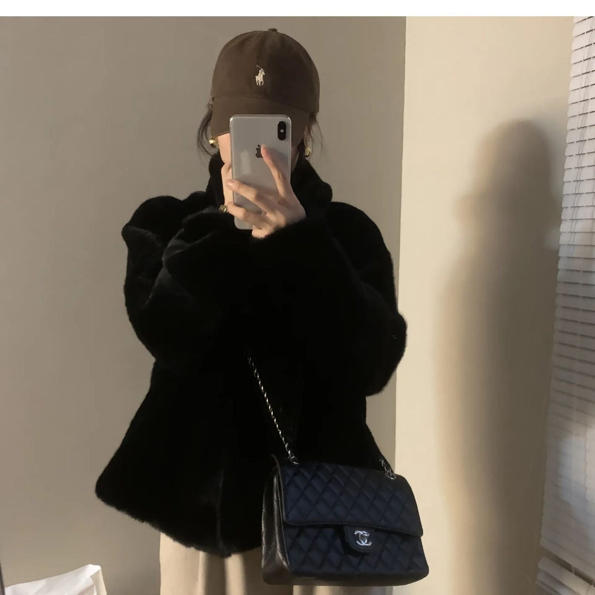 Kuschelige Damenjacke mit hohem Kragen - 5 - Atelier-Zofia