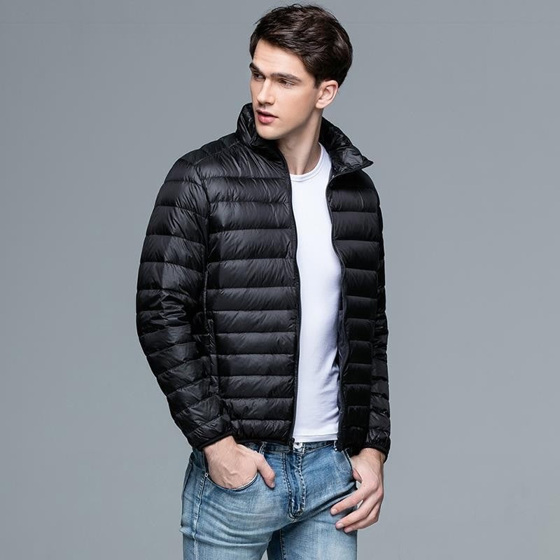 Moderne Herrenjacke mit praktischer Reißverschlusstasche für den stilbewussten Mann - 4 - Atelier-Zofia