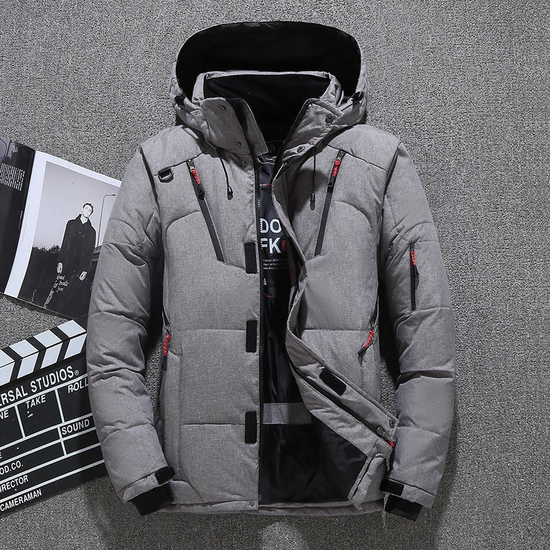 Herren Slim-Fit Winterjacke mit Kapuze und praktischen Taschen - 1 - Atelier-Zofia