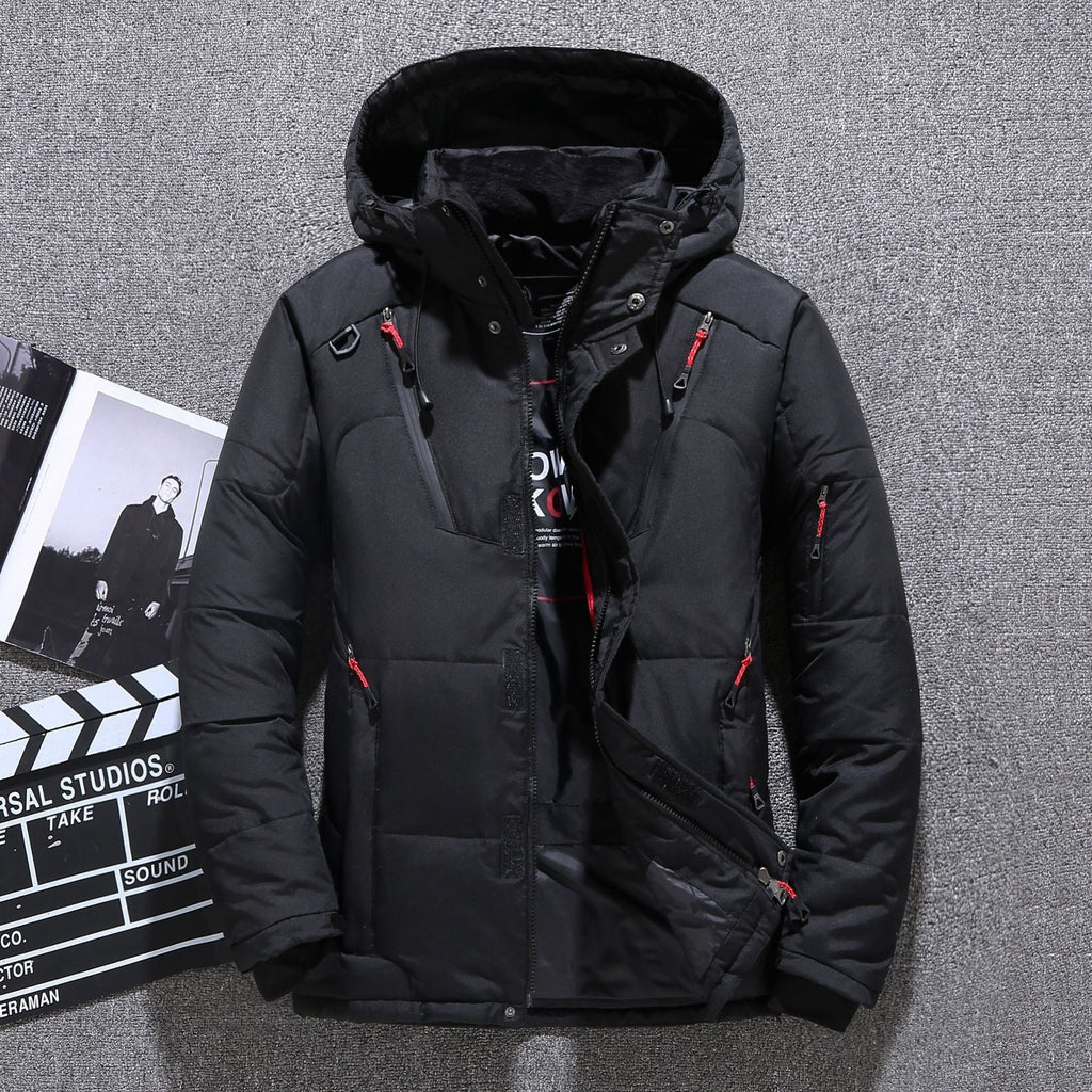 Herren Slim-Fit Winterjacke mit Kapuze und praktischen Taschen - 2 - Atelier-Zofia
