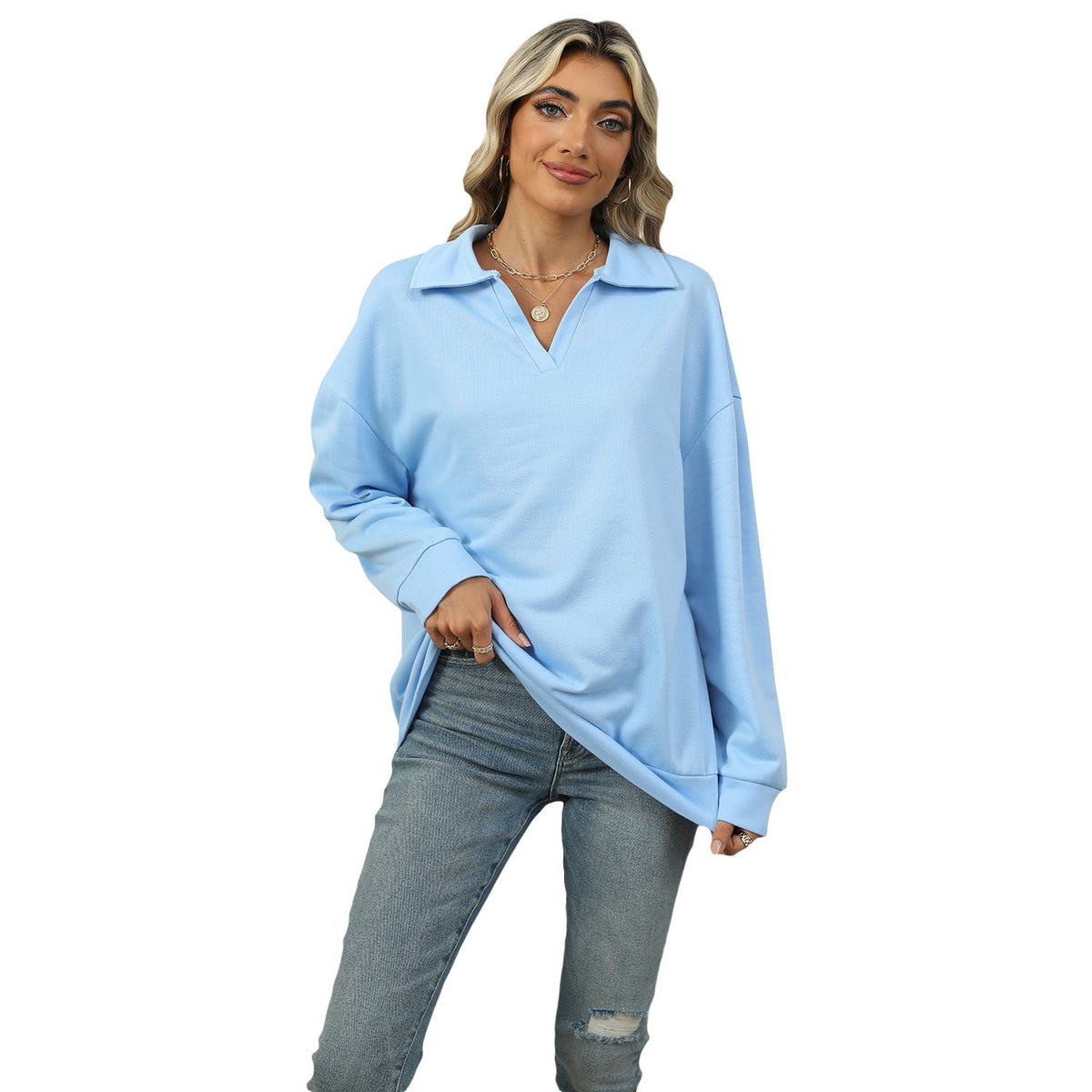 Damen Sweatshirt im lockeren Schnitt mit stylischem V-Ausschnitt und Revers - 3 - Atelier-Zofia