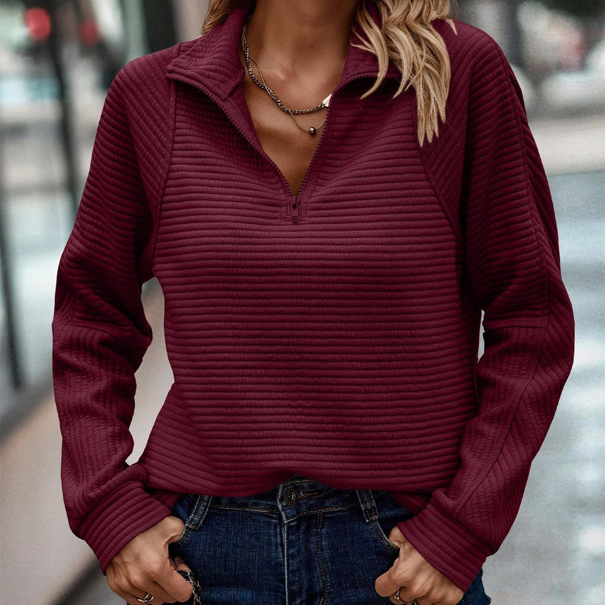 Damen Pullover-Hoodie mit modernem Stehkragen und Reißverschluss - 5 - Atelier-Zofia