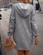 Damen Hoodie mit Kapuze und praktischer Tasche - 1 - Atelier-Zofia